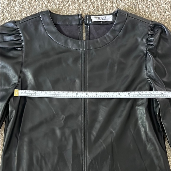 BB Dakota by Steve Madden Black Faux Leather Top - Picture 5 of 6